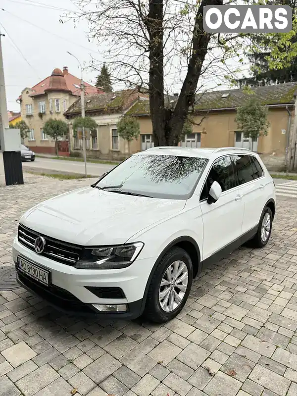 Позашляховик / Кросовер Volkswagen Tiguan 2017 1.98 л. Автомат обл. Закарпатська, Ужгород - Фото 1/11