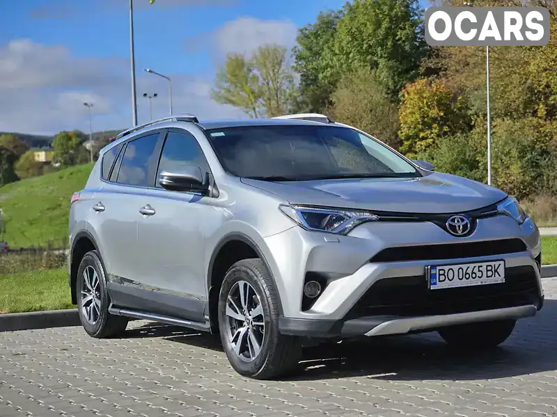 Позашляховик / Кросовер Toyota RAV4 2017 2.2 л. Ручна / Механіка обл. Тернопільська, Тернопіль - Фото 1/21