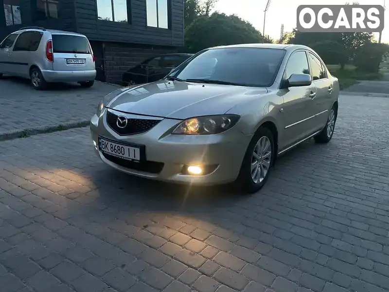 Седан Mazda 3 2005 1.6 л. Автомат обл. Ровенская, Ровно - Фото 1/12