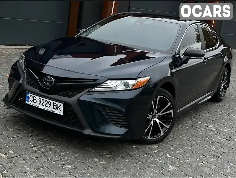 Седан Toyota Camry 2019 2.49 л. Автомат обл. Чернігівська, Чернігів - Фото 1/15