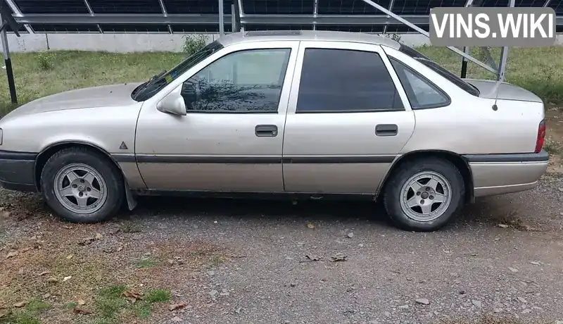 W0L000087L1149789 Opel Vectra 1990 Седан 2 л. Фото 2