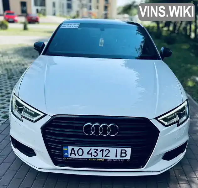 Седан Audi A3 2019 2 л. Автомат обл. Закарпатська, Свалява - Фото 1/21