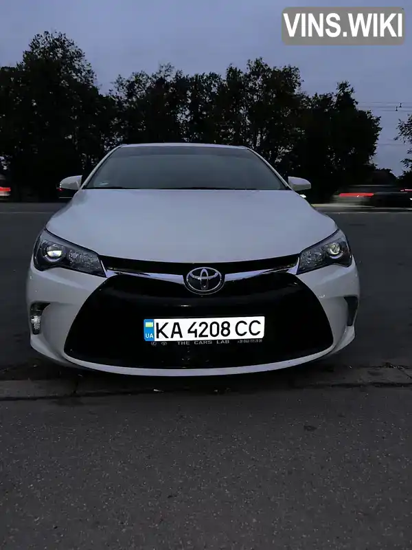 Седан Toyota Camry 2015 2.49 л. Автомат обл. Полтавська, Полтава - Фото 1/21