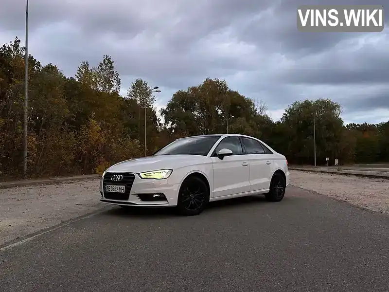 Седан Audi A3 2016 2 л. Автомат обл. Дніпропетровська, Дніпро (Дніпропетровськ) - Фото 1/20