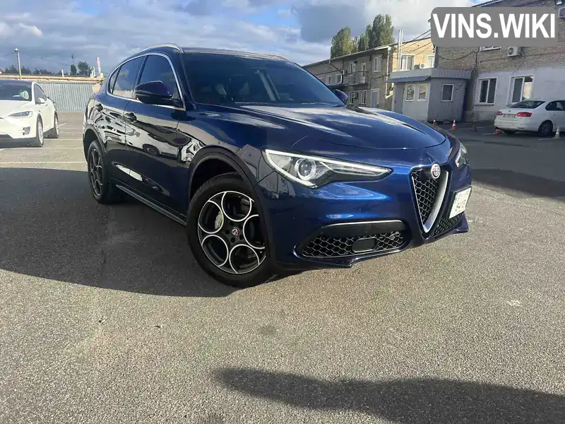 Внедорожник / Кроссовер Alfa Romeo Stelvio 2017 2 л. Автомат обл. Киевская, Киев - Фото 1/21