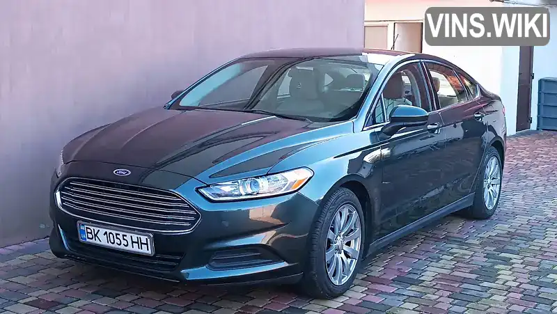 Седан Ford Fusion 2015 2.49 л. Автомат обл. Ровенская, Ровно - Фото 1/21