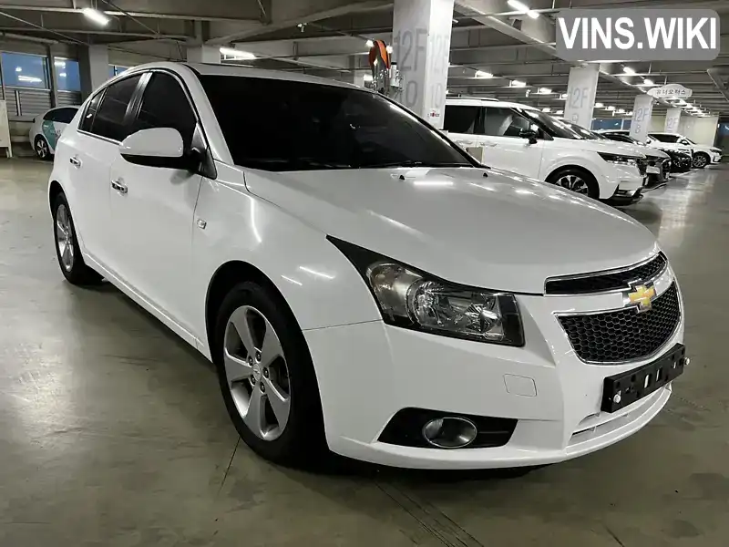 Хетчбек Chevrolet Cruze 2012 2 л. Автомат обл. Чернівецька, Чернівці - Фото 1/5