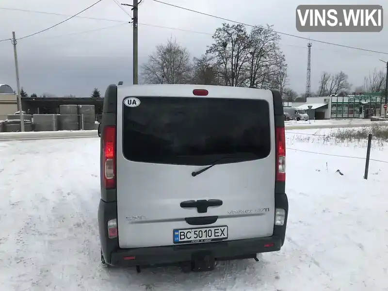 Мінівен Opel Vivaro 2011 2 л. Ручна / Механіка обл. Львівська, Кам'янка-Бузька - Фото 1/3