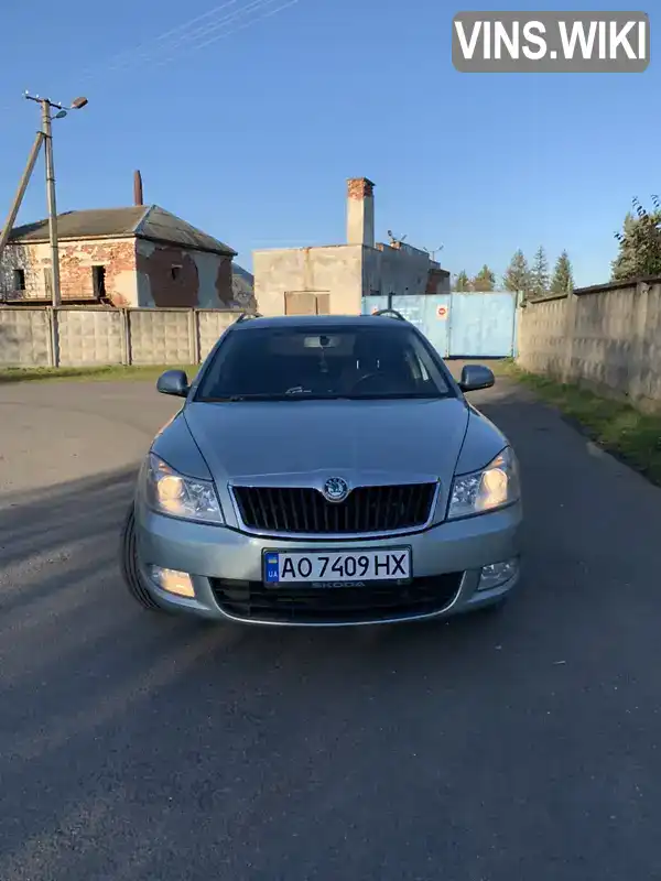 Універсал Skoda Octavia 2011 1.6 л. Ручна / Механіка обл. Закарпатська, Хуст - Фото 1/20