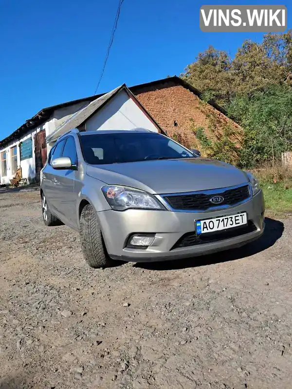 Універсал Kia Ceed 2009 1.58 л. Ручна / Механіка обл. Закарпатська, Ужгород - Фото 1/11