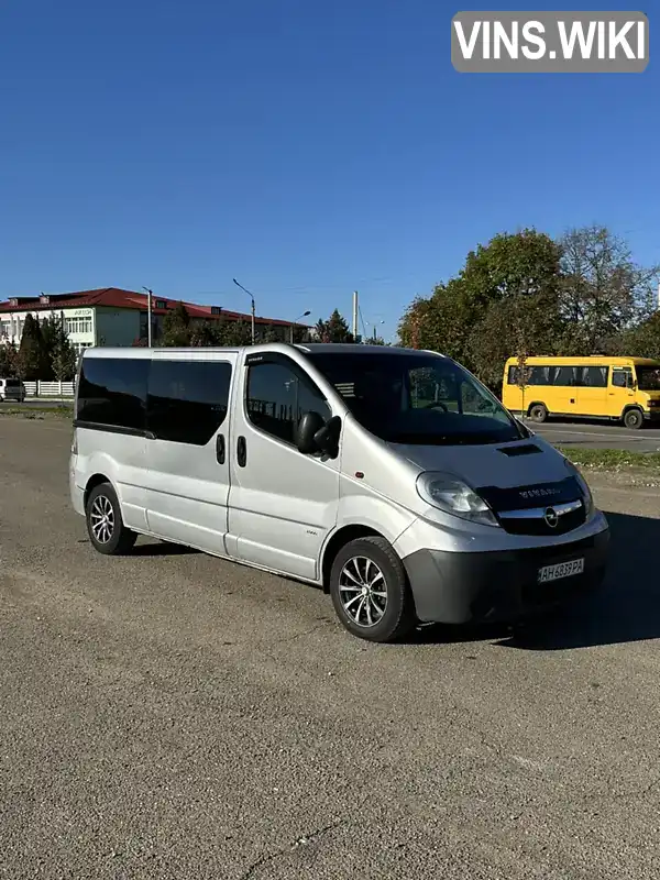 Мінівен Opel Vivaro 2012 2 л. Ручна / Механіка обл. Донецька, Костянтинівка - Фото 1/16