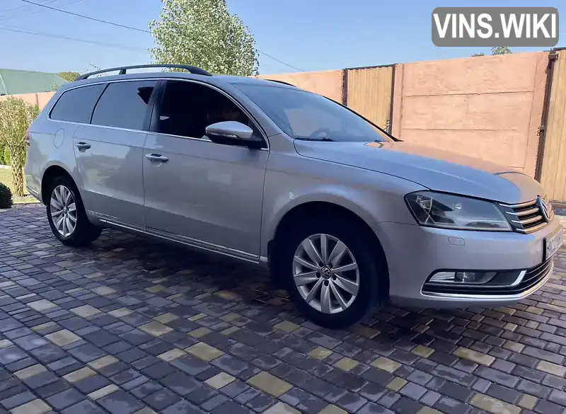 Универсал Volkswagen Passat 2010 1.6 л. Ручная / Механика обл. Днепропетровская, Каменское (Днепродзержинск) - Фото 1/21