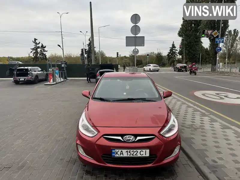 Седан Hyundai Accent 2013 1.4 л. Ручна / Механіка обл. Київська, Київ - Фото 1/21