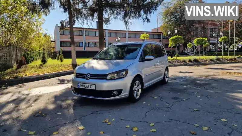 Мінівен Volkswagen Touran 2012 1.6 л. Автомат обл. Житомирська, Звягель - Фото 1/19