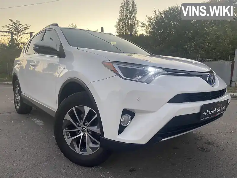 Внедорожник / Кроссовер Toyota RAV4 2016 2.49 л. Типтроник обл. Киевская, Киев - Фото 1/21