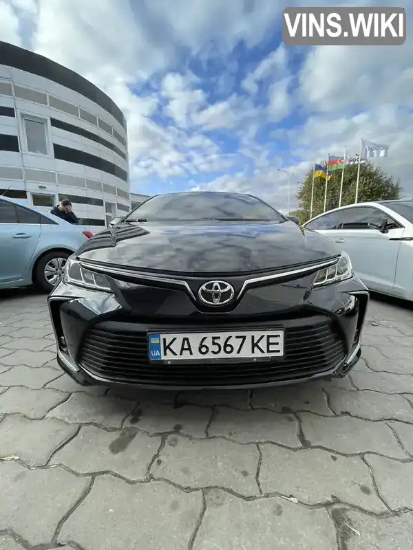 Седан Toyota Corolla 2019 1.6 л. Автомат обл. Харківська, Харків - Фото 1/20