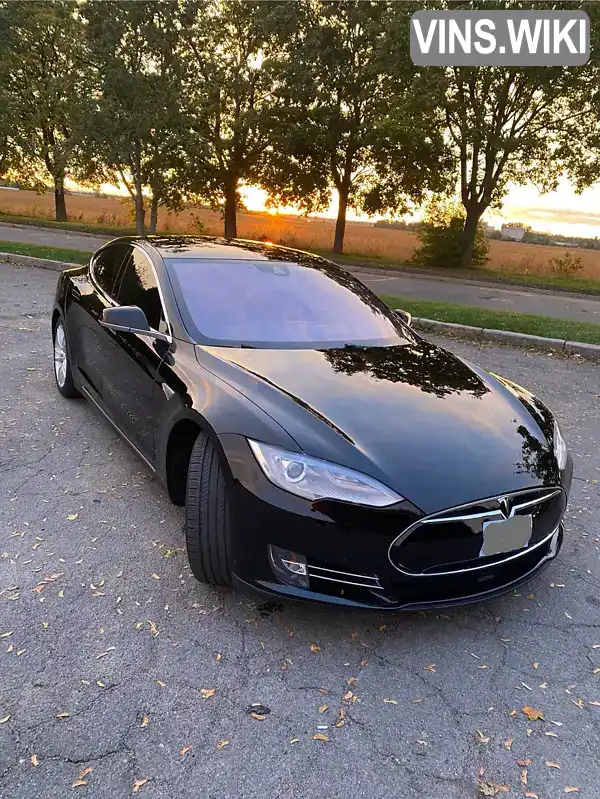 Ліфтбек Tesla Model S 2015 null_content л. Автомат обл. Волинська, Володимир-Волинський - Фото 1/21