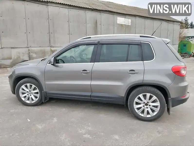 Позашляховик / Кросовер Volkswagen Tiguan 2011 1.98 л. Робот обл. Вінницька, Іллінці - Фото 1/18