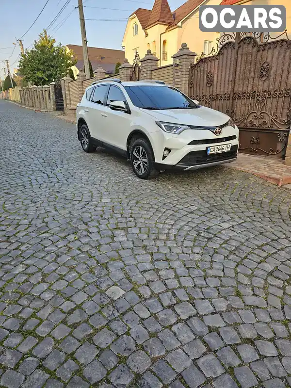 Позашляховик / Кросовер Toyota RAV4 2017 2.23 л. Автомат обл. Чернівецька, Чернівці - Фото 1/21