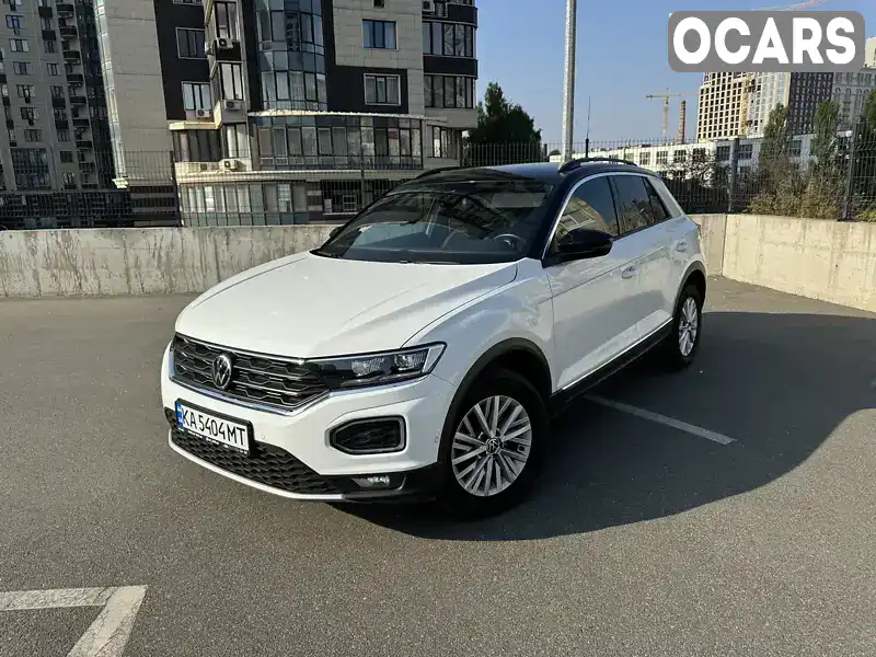 Позашляховик / Кросовер Volkswagen T-Roc 2021 1.5 л. Автомат обл. Київська, Київ - Фото 1/21