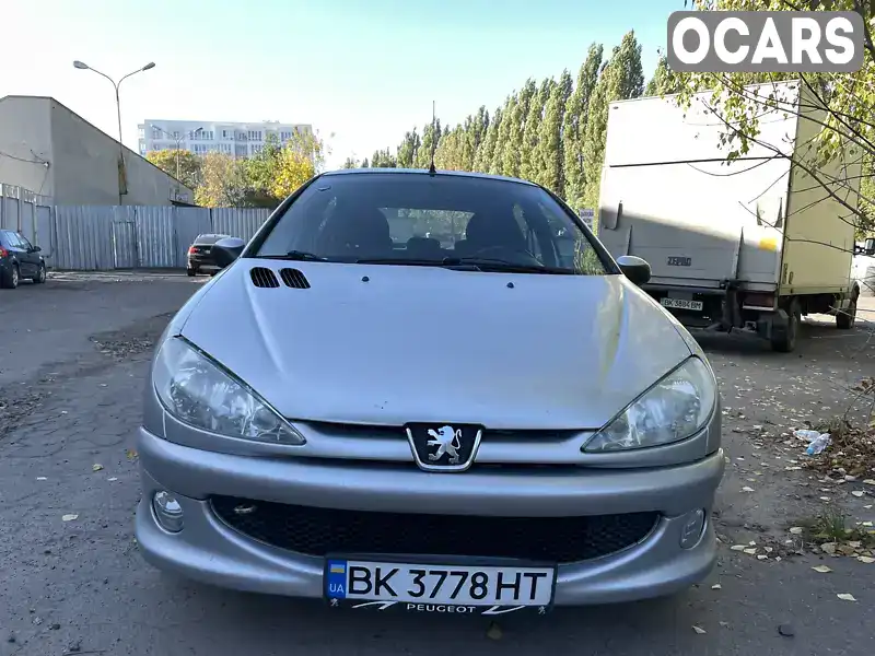 Хетчбек Peugeot 206 2008 1.36 л. Ручна / Механіка обл. Рівненська, Рівне - Фото 1/15