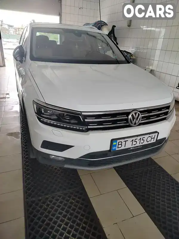 Позашляховик / Кросовер Volkswagen Tiguan 2019 1.97 л. обл. Херсонська, Херсон - Фото 1/6