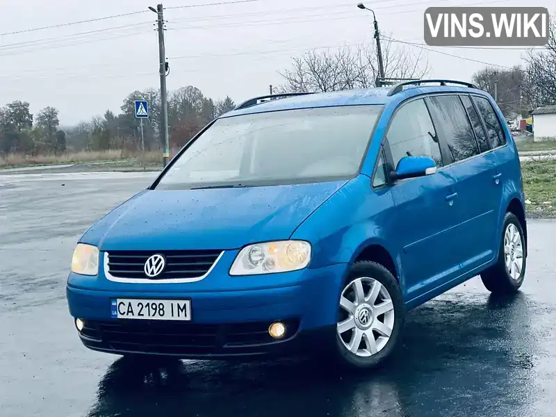 Минивэн Volkswagen Touran 2004 2 л. Ручная / Механика обл. Черкасская, Жашков - Фото 1/15