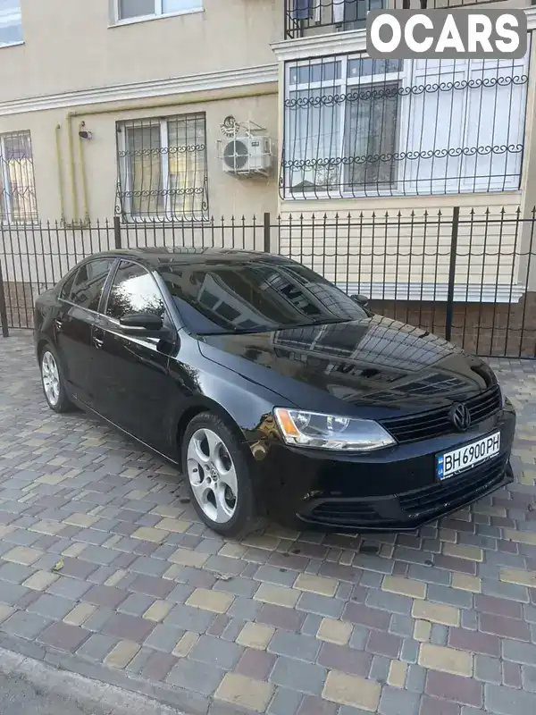 Седан Volkswagen Jetta 2010 2.48 л. Автомат обл. Одеська, Одеса - Фото 1/15