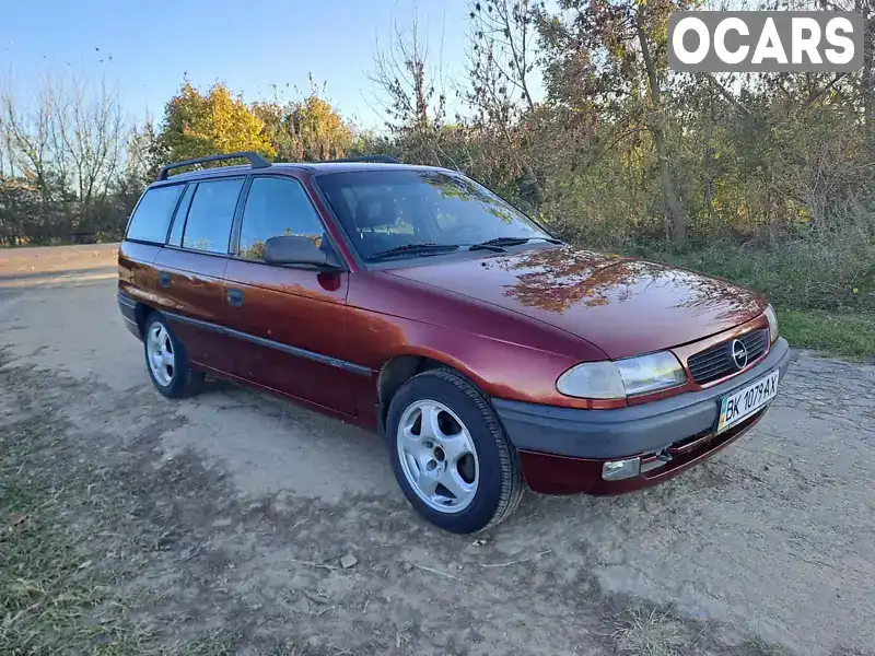 Универсал Opel Astra 1996 1.6 л. Ручная / Механика обл. Ровенская, Ровно - Фото 1/13