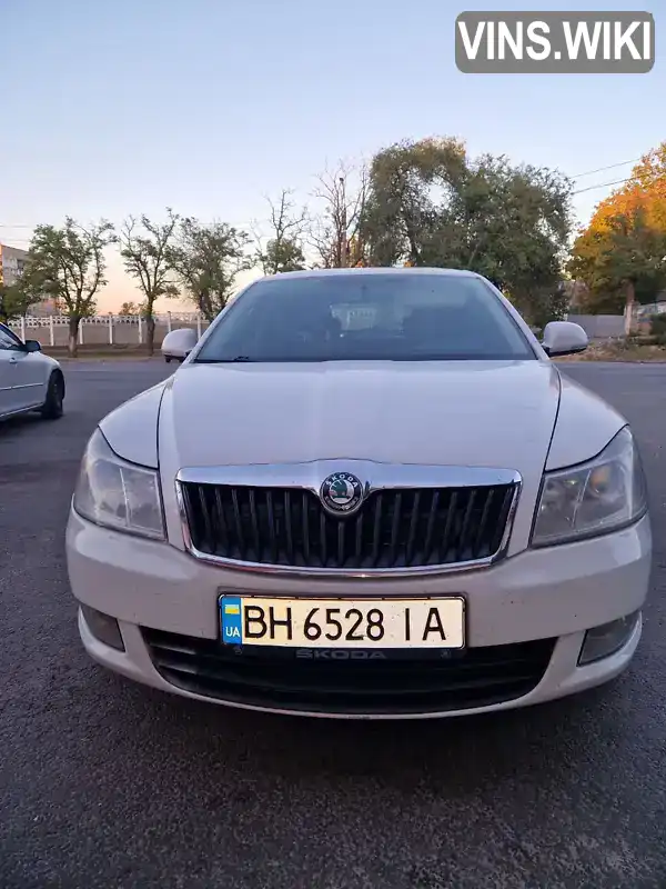 Ліфтбек Skoda Octavia 2010 1.6 л. Ручна / Механіка обл. Миколаївська, Миколаїв - Фото 1/21