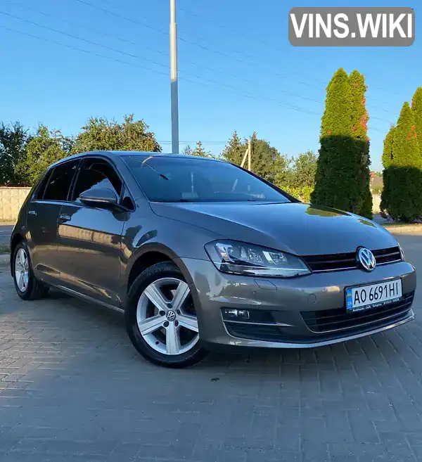 Хетчбек Volkswagen Golf 2013 1.6 л. Ручна / Механіка обл. Закарпатська, Мукачево - Фото 1/21