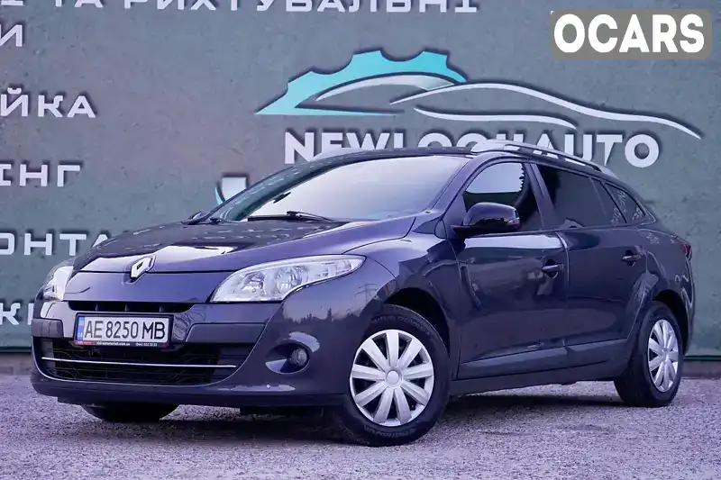 Універсал Renault Megane 2009 1.6 л. Ручна / Механіка обл. Київська, Вишневе - Фото 1/21