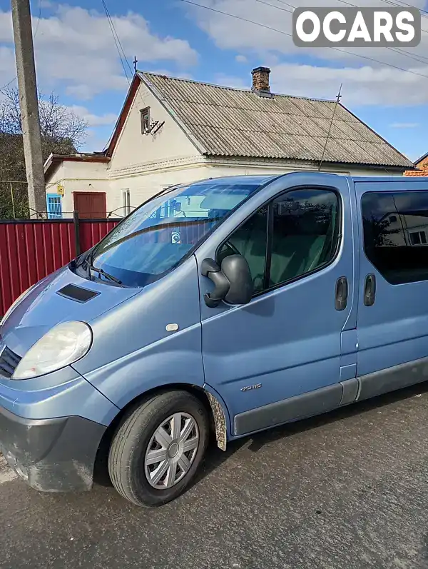 Мінівен Renault Trafic 2008 2 л. Ручна / Механіка обл. Рівненська, Дубровиця - Фото 1/17