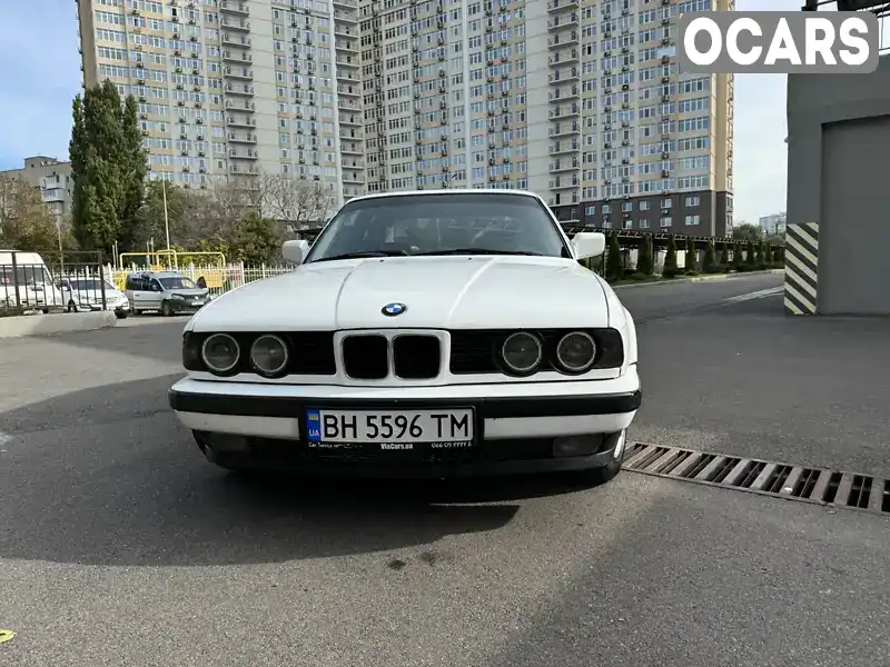 Седан BMW 5 Series 1991 2 л. Ручна / Механіка обл. Одеська, Одеса - Фото 1/21