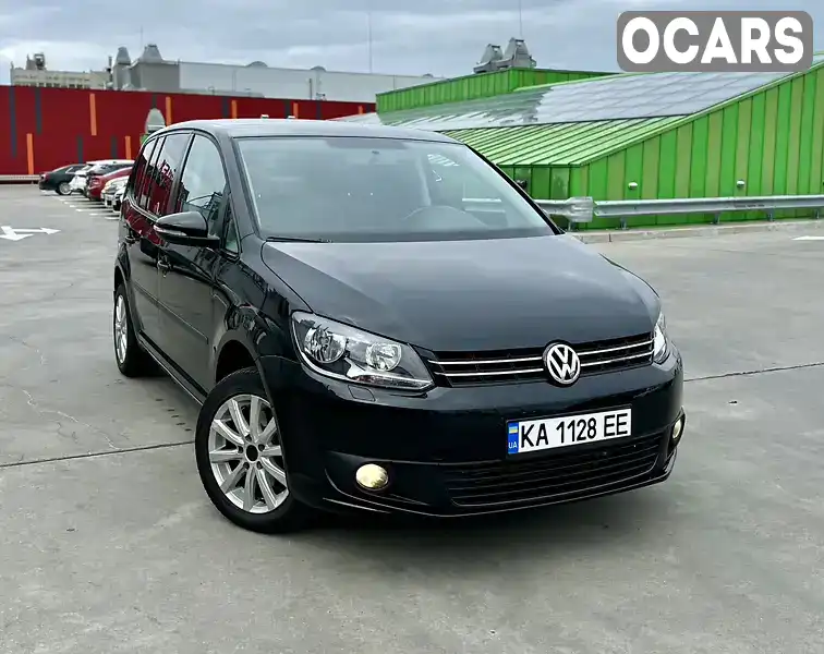 Мінівен Volkswagen Touran 2010 1.97 л. Автомат обл. Київська, Київ - Фото 1/21