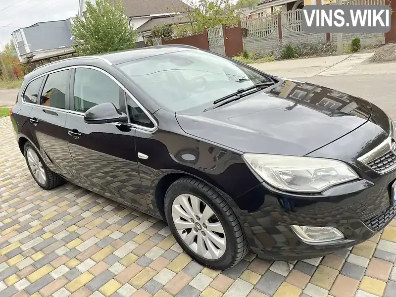 Універсал Opel Astra 2011 1.7 л. Ручна / Механіка обл. Чернігівська, Чернігів - Фото 1/8