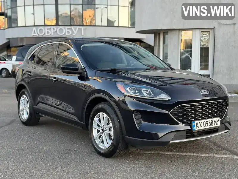 Позашляховик / Кросовер Ford Escape 2021 1.5 л. Автомат обл. Київська, Київ - Фото 1/21