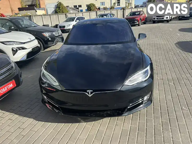 Ліфтбек Tesla Model S 2018 null_content л. обл. Харківська, Харків - Фото 1/13