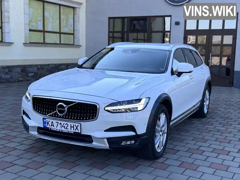 Універсал Volvo V90 Cross Country 2017 2 л. Автомат обл. Закарпатська, Іршава - Фото 1/21