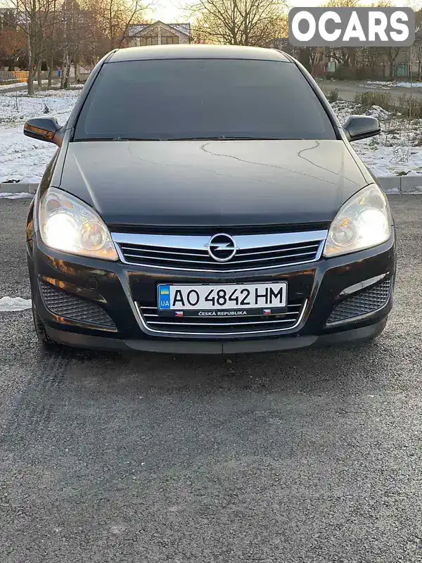 Хетчбек Opel Astra 2007 1.6 л. Ручна / Механіка обл. Закарпатська, Мукачево - Фото 1/8