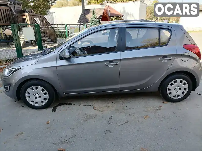 Хетчбек Hyundai i20 2013 1.4 л. обл. Київська, Київ - Фото 1/18