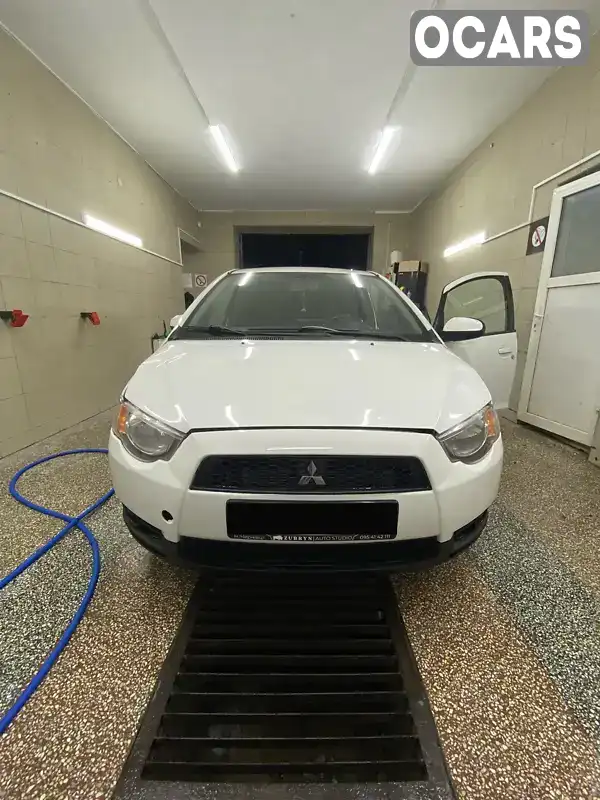 Хетчбек Mitsubishi Colt 2012 1.33 л. Ручна / Механіка обл. Чернівецька, Чернівці - Фото 1/10