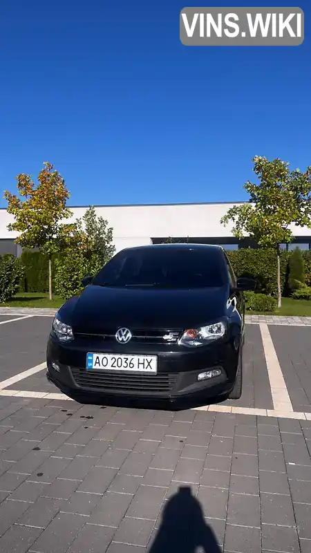 Хетчбек Volkswagen Polo 2013 1.4 л. Ручна / Механіка обл. Закарпатська, Мукачево - Фото 1/18