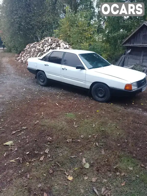 Седан Audi 100 1985 1.78 л. обл. Сумская, Кролевец - Фото 1/15