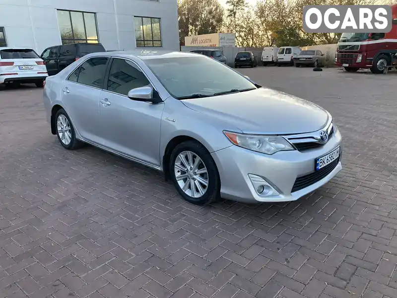 Седан Toyota Camry 2012 2.49 л. Варіатор обл. Рівненська, Рівне - Фото 1/21