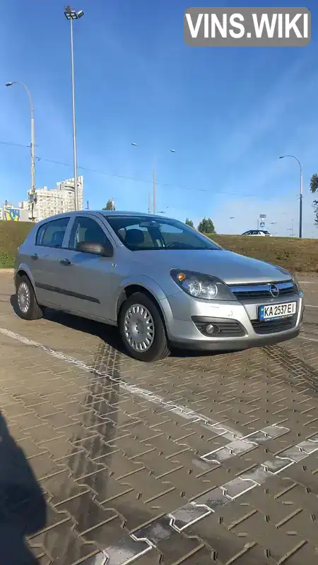 Хетчбек Opel Astra 2006 1.6 л. Ручна / Механіка обл. Київська, Київ - Фото 1/21