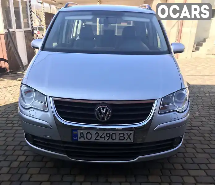 Минивэн Volkswagen Touran 2008 1.6 л. обл. Закарпатская, Свалява - Фото 1/15