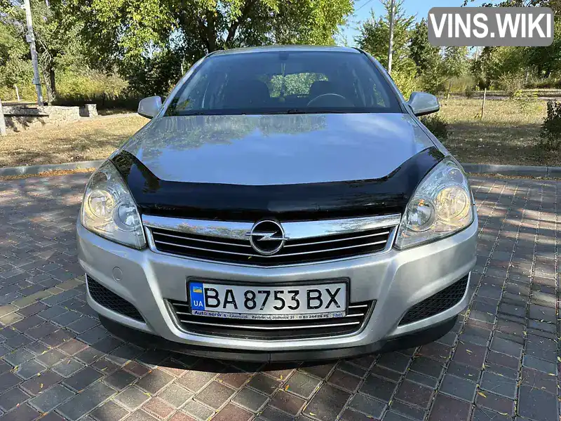 Універсал Opel Astra 2010 1.7 л. Ручна / Механіка обл. Кіровоградська, Бобринець - Фото 1/16