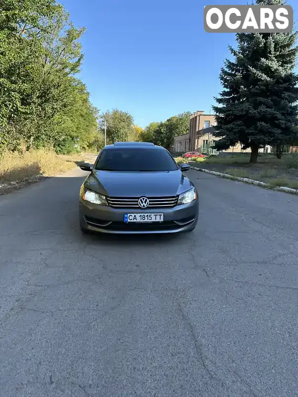 Седан Volkswagen Passat 2012 2.48 л. Автомат обл. Черкаська, Золотоноша - Фото 1/15