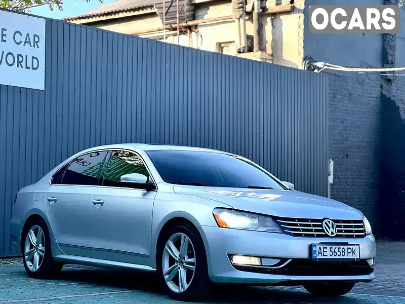 Седан Volkswagen Passat 2015 1.8 л. Автомат обл. Днепропетровская, Каменское (Днепродзержинск) - Фото 1/21